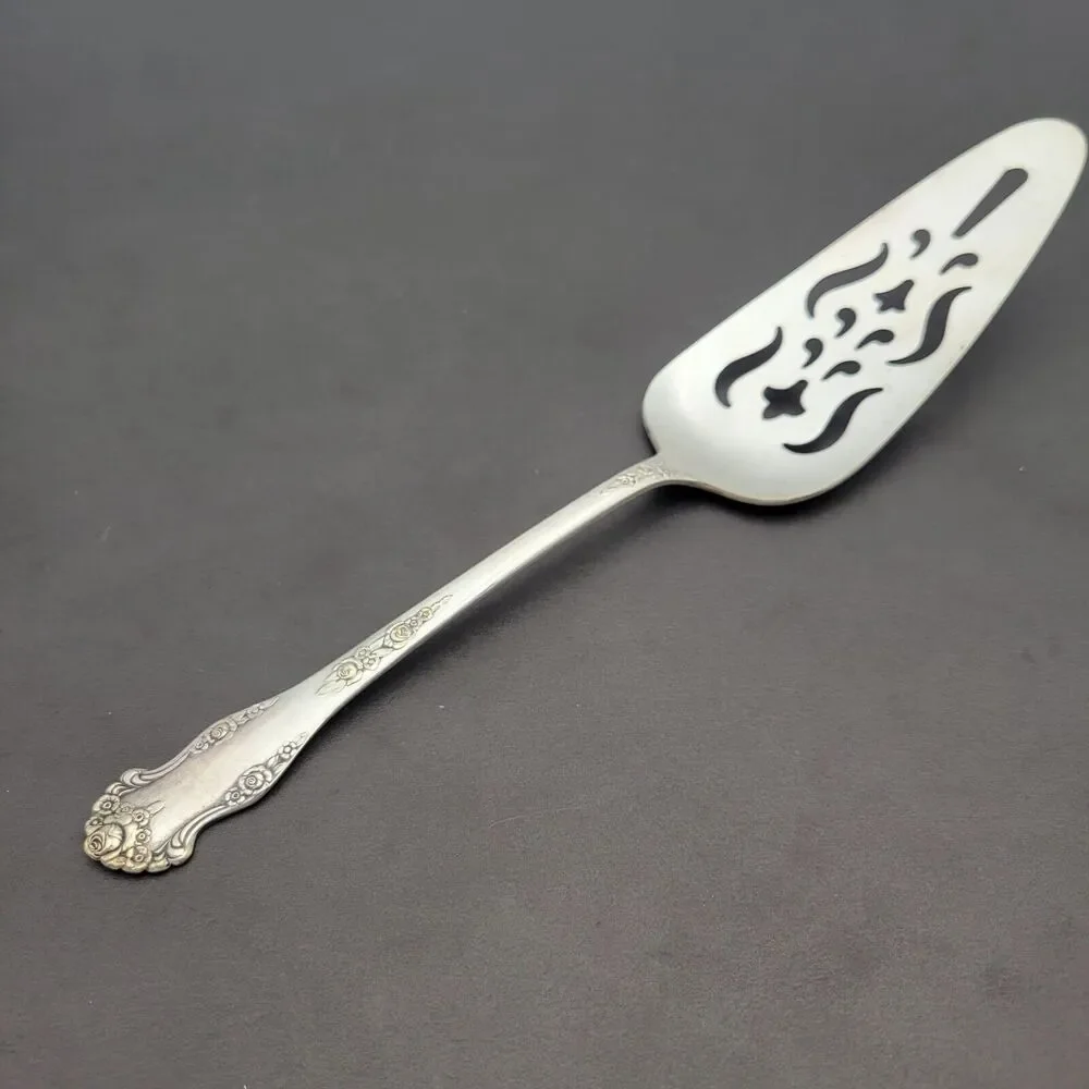 National Silver Holiday Server Cake / Pie 1951 King Edward Rose